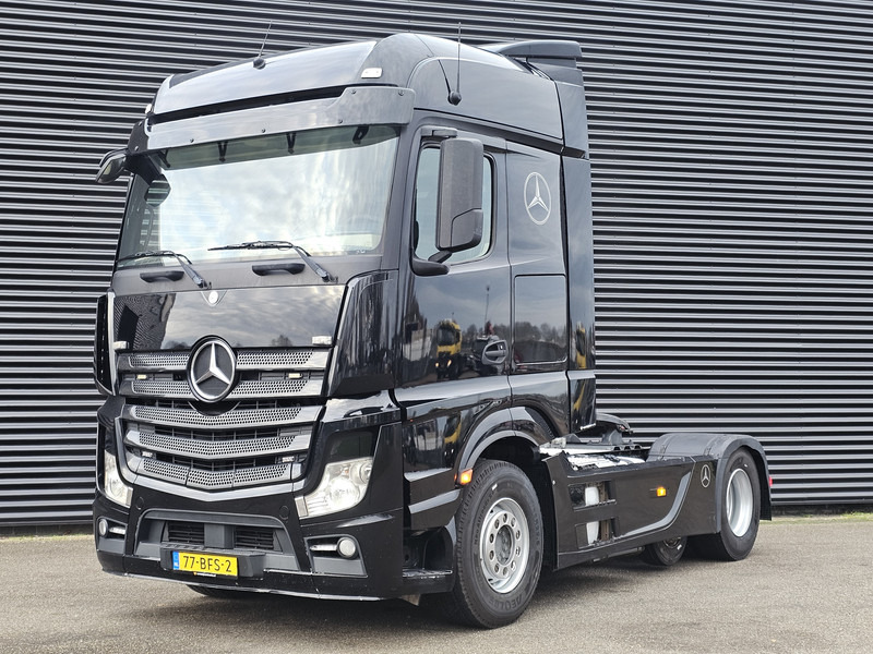 Mercedes-Benz ACTROS 2342 / 6x2 / HYDRAULIC / - Cap tractor: Foto 1 Mercedes-Benz ACTROS 2342 / 6x2 / HYDRAULIC / - Cap tractor: Foto 1