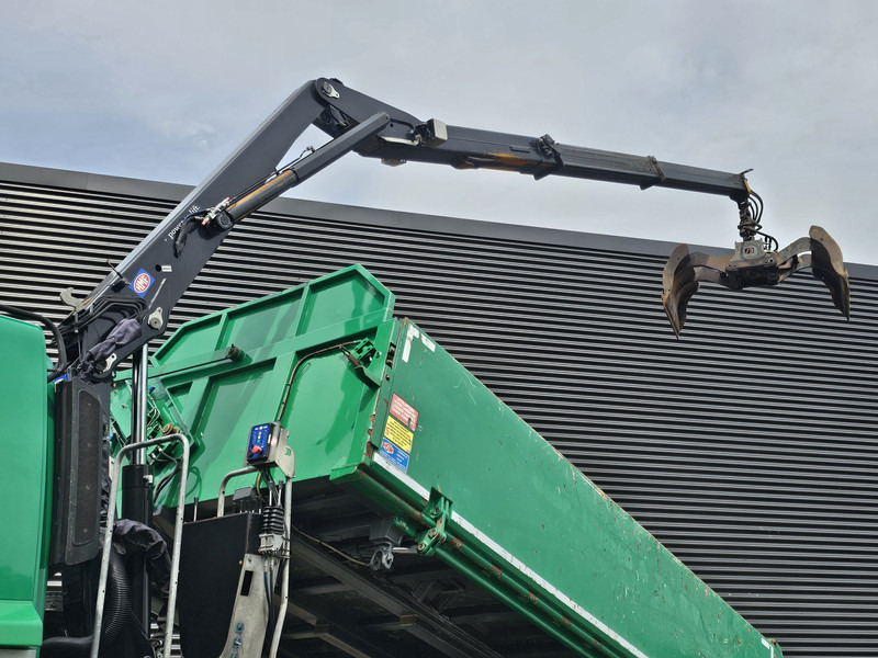 DAF TATRA 6X6 / T158/II / 2 SIDE TIPPER - HMF Z CRANE - Camion basculantă, Camion cu macara: Foto 2 DAF TATRA 6X6 / T158/II / 2 SIDE TIPPER - HMF Z CRANE - Camion basculantă, Camion cu macara: Foto 2