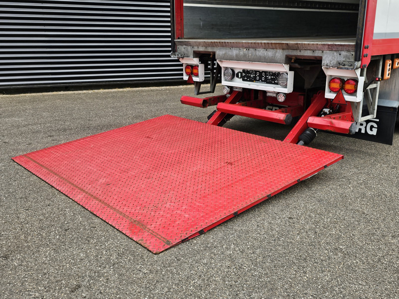 KEL-BERG STEERING AXLE / LIFT AXLE / TAIL LIFT - Semiremorcă furgon: Foto 5 KEL-BERG STEERING AXLE / LIFT AXLE / TAIL LIFT - Semiremorcă furgon: Foto 5