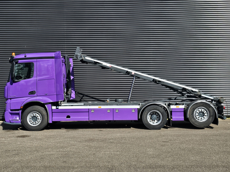 Mercedes-Benz AROCS 3345 / NCH CONTAINER SYSTEM 25T / CABLE - Camion cu sistem de cablu: Foto 3 Mercedes-Benz AROCS 3345 / NCH CONTAINER SYSTEM 25T / CABLE - Camion cu sistem de cablu: Foto 3