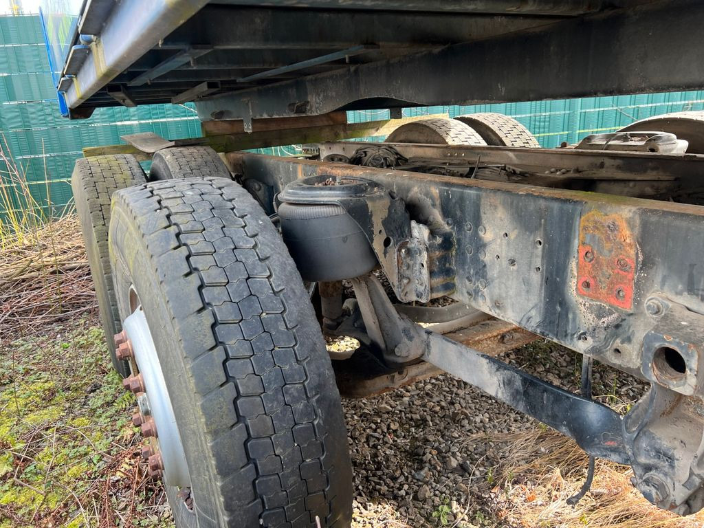 MAN 26.293 6X2 Motor & Getriebe gut MAN 26.293 6X2 Motor & Getriebe gut - Camion şasiu: Foto 3 MAN 26.293 6X2 Motor & Getriebe gut MAN 26.293 6X2 Motor & Getriebe gut - Camion şasiu: Foto 3