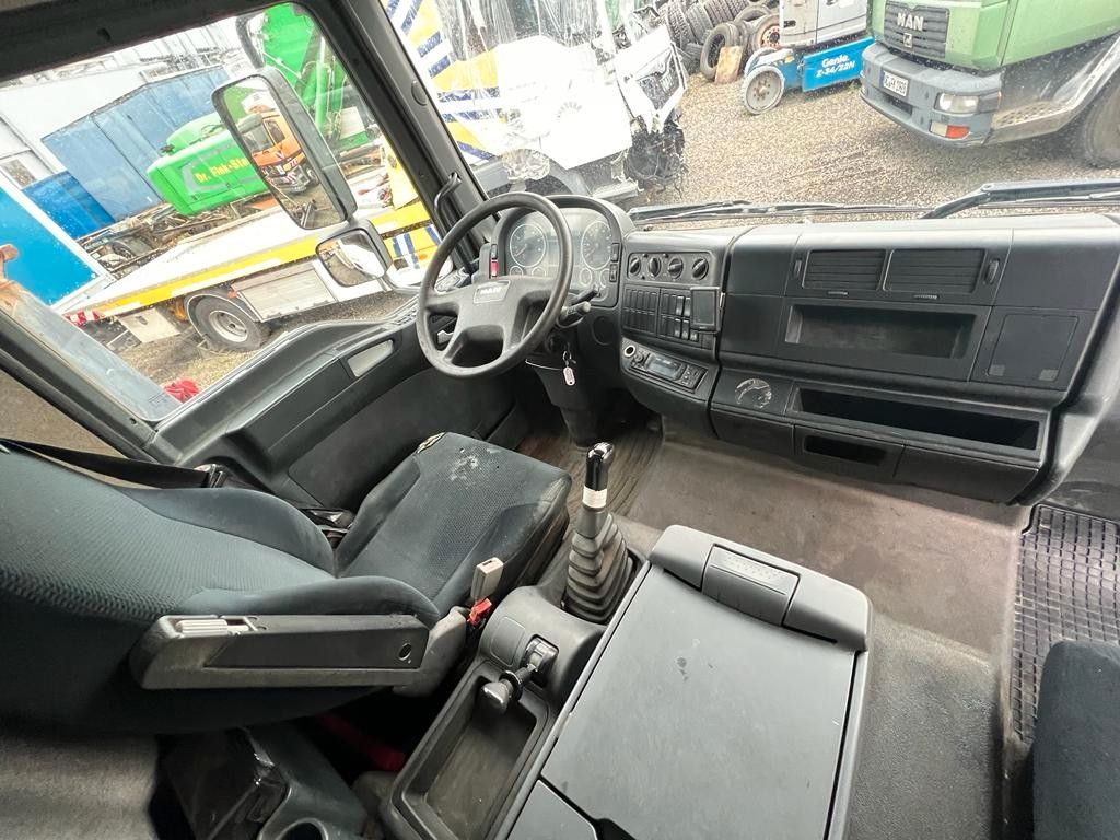 MAN 8.180 4X2 offene Pritsche MAN 8.180 4X2 offene Pritsche - Autoutilitară cu platformă: Foto 4 MAN 8.180 4X2 offene Pritsche MAN 8.180 4X2 offene Pritsche - Autoutilitară cu platformă: Foto 4