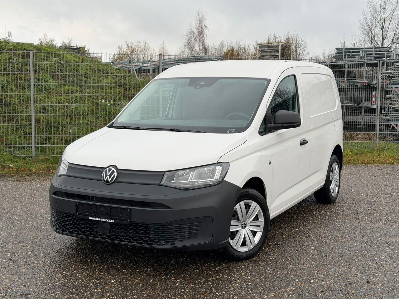 Volkswagen Caddy 4x2 | 2,0 TDI | Klima | PDC | Spurhalteass - Transport persoane: Foto 1 Volkswagen Caddy 4x2 | 2,0 TDI | Klima | PDC | Spurhalteass - Transport persoane: Foto 1