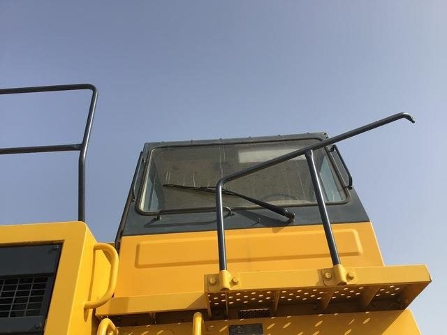 Camion minier Komatsu HD785-5: Foto 9