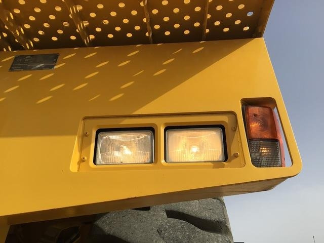 Camion minier Komatsu HD785-5: Foto 12