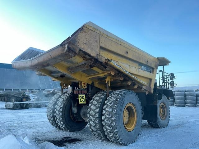 Komatsu HD605-7EO - Camion minier: Foto 3 Komatsu HD605-7EO - Camion minier: Foto 3