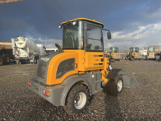 Everun R08 Pro - Încărcător frontal pe pneuri: Foto 3 Everun R08 Pro - Încărcător frontal pe pneuri: Foto 3