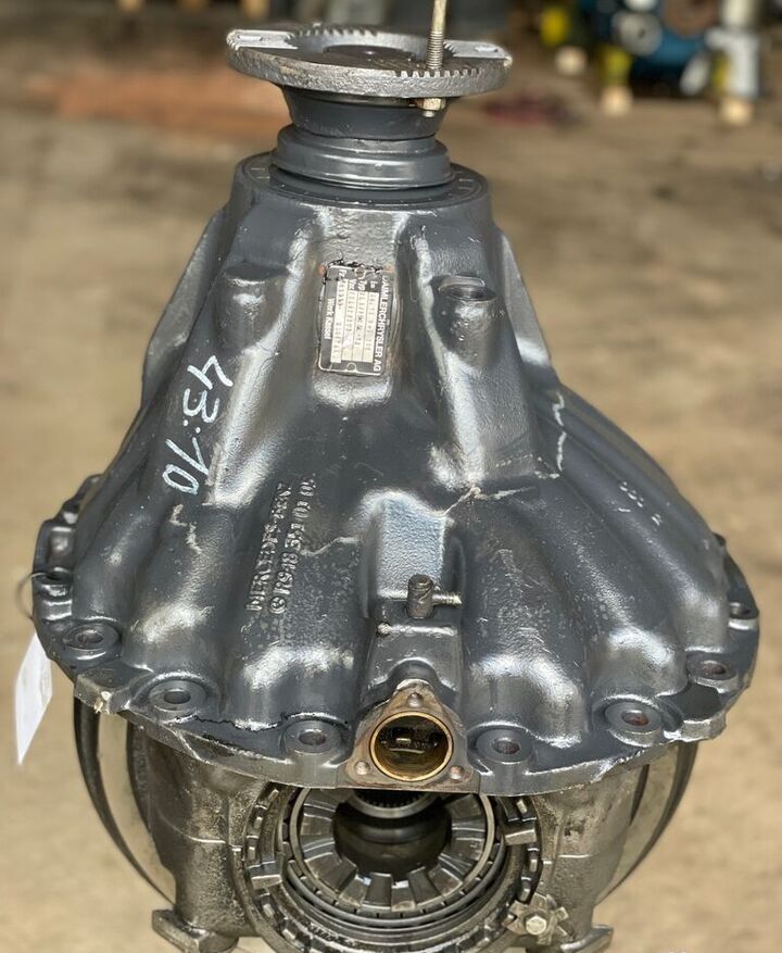 Mercedes-Benz HL 6 Mercedes-Benz HL6 truck - Diferențial pentru Camion: Foto 1 Mercedes-Benz HL 6 Mercedes-Benz HL6 truck - Diferențial pentru Camion: Foto 1