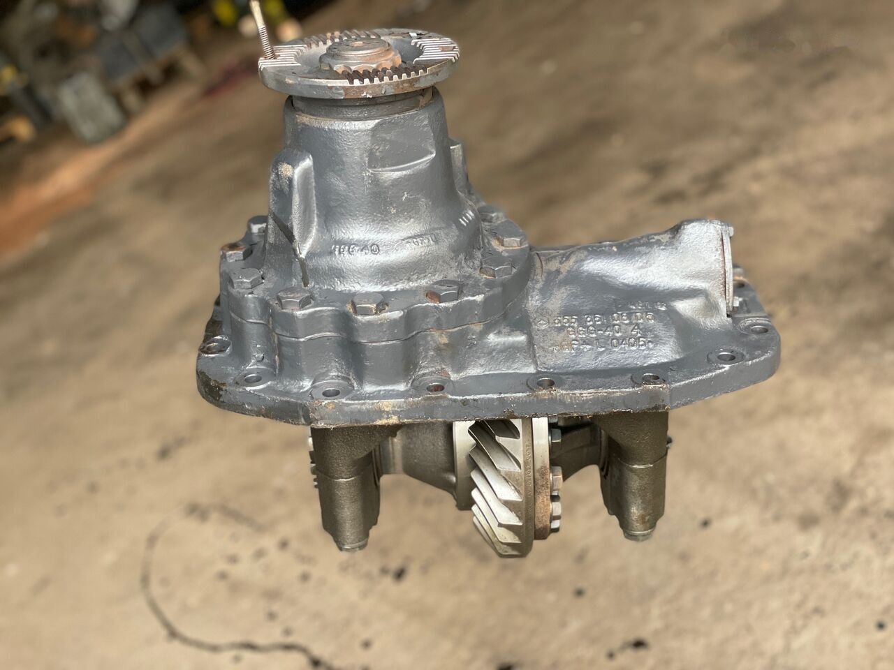 Mercedes-Benz HL 7 Mercedes-Benz - Diferențial pentru Camion: Foto 1 Mercedes-Benz HL 7 Mercedes-Benz - Diferențial pentru Camion: Foto 1