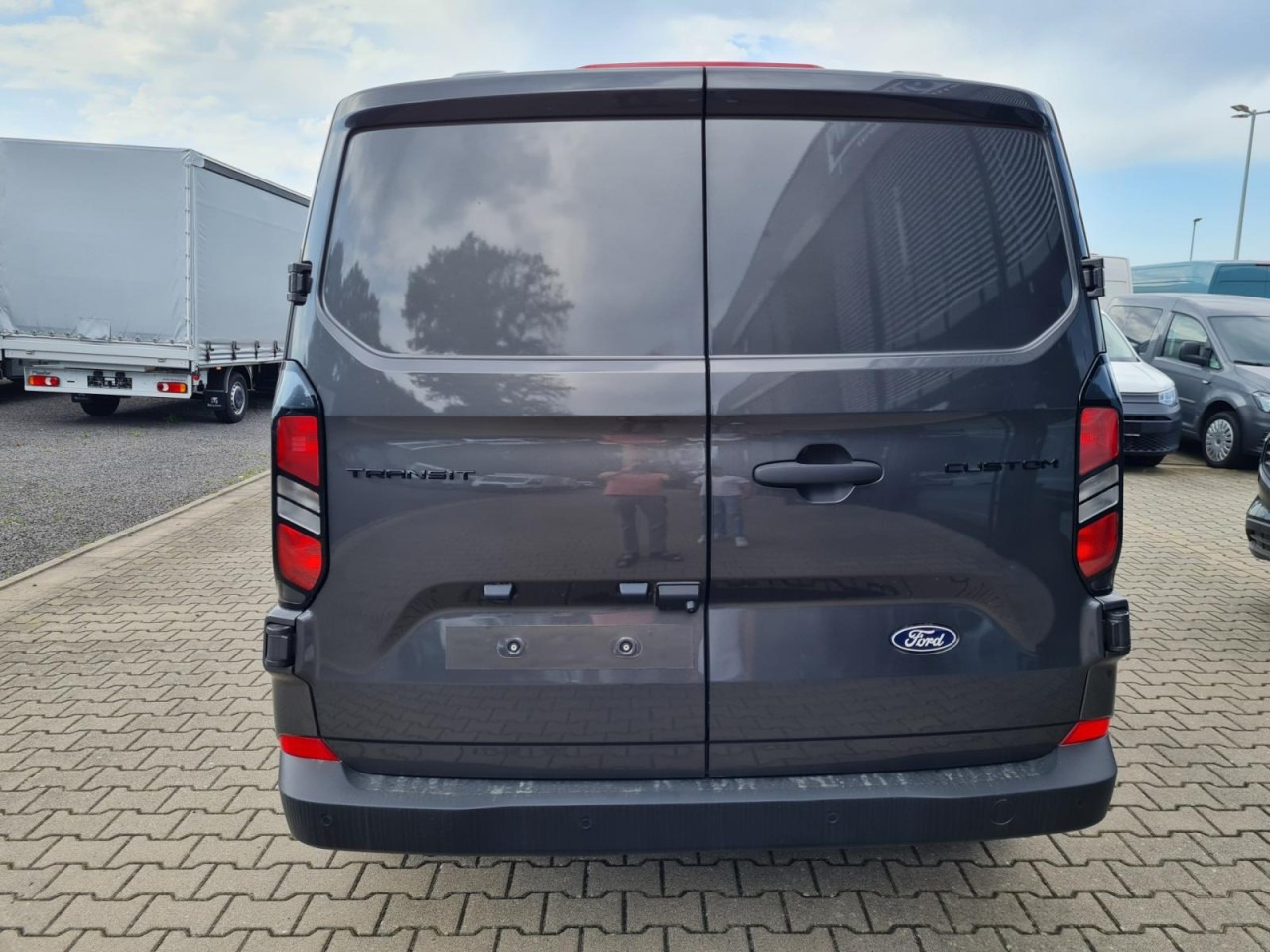 Ford Custom Kasten 320 L2 Trend Doka 5-Sitze KAMERA TEMPO - Autoutilitară compactă, Autoutilitară cabină dublă: Foto 5 Ford Custom Kasten 320 L2 Trend Doka 5-Sitze KAMERA TEMPO - Autoutilitară compactă, Autoutilitară cabină dublă: Foto 5