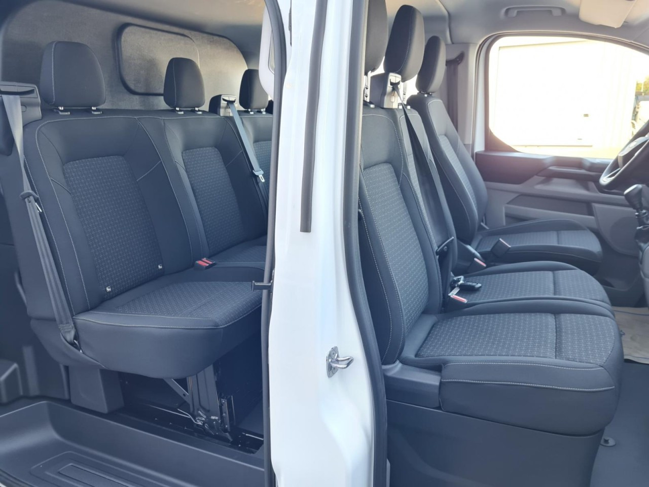 Autoutilitară compactă, Autoutilitară cabină dublă Ford Custom Kasten Doka 6 Sitze L2 Trend KLIMA KAMERA: Foto 14 Autoutilitară compactă, Autoutilitară cabină dublă Ford Custom Kasten Doka 6 Sitze L2 Trend KLIMA KAMERA: Foto 14