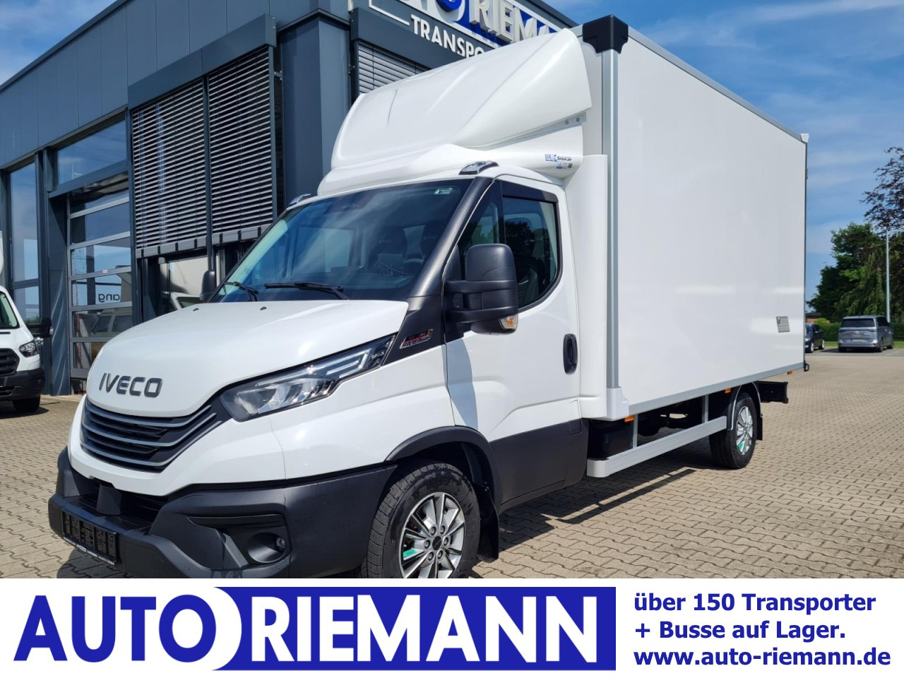 Iveco DAILY 35S18 Koffer Automatik ALU KAMERA NAVI TEMPOMAT - Autoutilitară box: Foto 1 Iveco DAILY 35S18 Koffer Automatik ALU KAMERA NAVI TEMPOMAT - Autoutilitară box: Foto 1