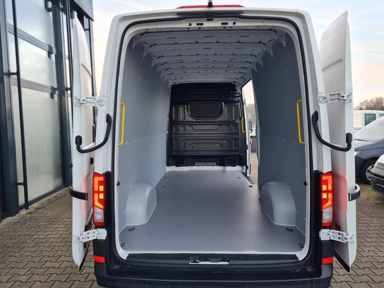 Man TGE 3.140 Kasten lang L4H3 KAMERA LED HOLZLADEBODEN - Dubă: Foto 5 Man TGE 3.140 Kasten lang L4H3 KAMERA LED HOLZLADEBODEN - Dubă: Foto 5