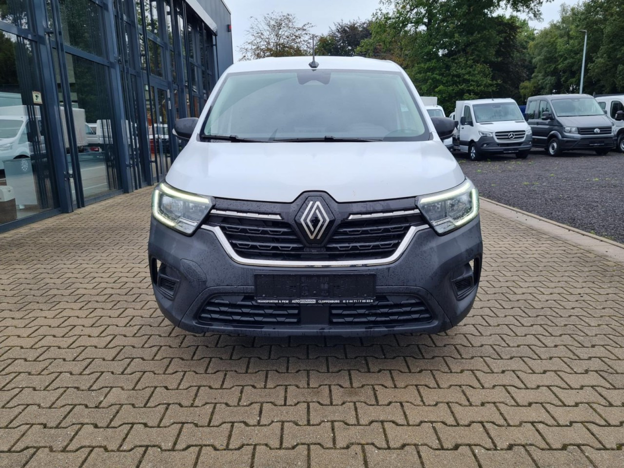 Renault Kangoo Van Kasten L1H1 TCe 1.3i KLIMA PDC TEMPOMAT - Autoutilitară compactă: Foto 2 Renault Kangoo Van Kasten L1H1 TCe 1.3i KLIMA PDC TEMPOMAT - Autoutilitară compactă: Foto 2