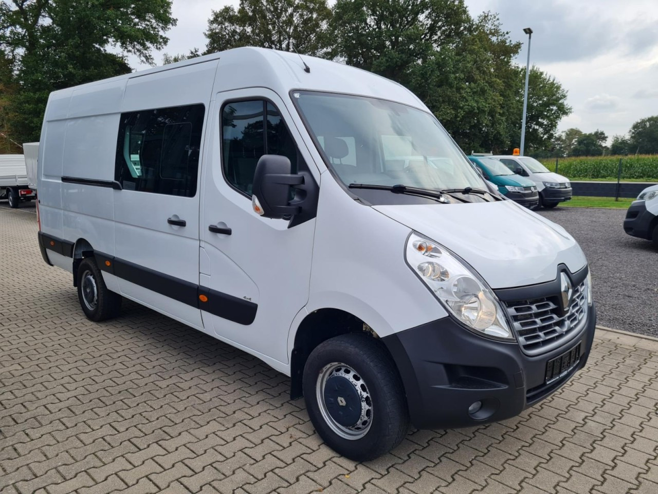 Renault Master 35 Kasten LR Doka 6-Sitze 4x4 Allrad AHK KLIMA PDC - Dubă, Autoutilitară cabină dublă: Foto 3 Renault Master 35 Kasten LR Doka 6-Sitze 4x4 Allrad AHK KLIMA PDC - Dubă, Autoutilitară cabină dublă: Foto 3