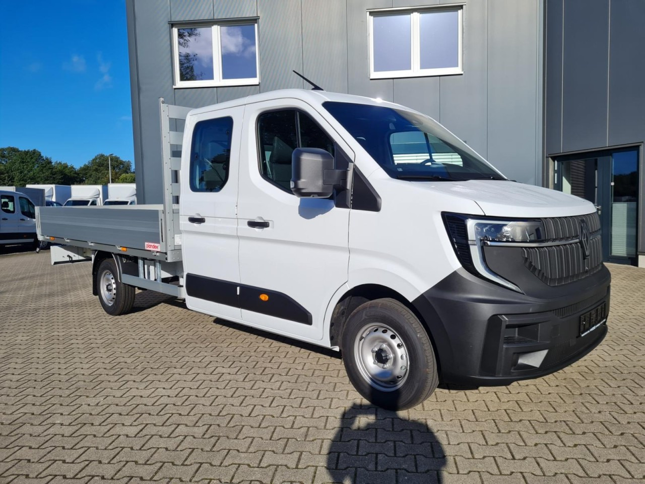 Renault Master New 3.5t Pritsche Doka L3 lang PDC TEMPOMAT - Autoutilitară cu platformă, Autoutilitară cabină dublă: Foto 3 Renault Master New 3.5t Pritsche Doka L3 lang PDC TEMPOMAT - Autoutilitară cu platformă, Autoutilitară cabină dublă: Foto 3