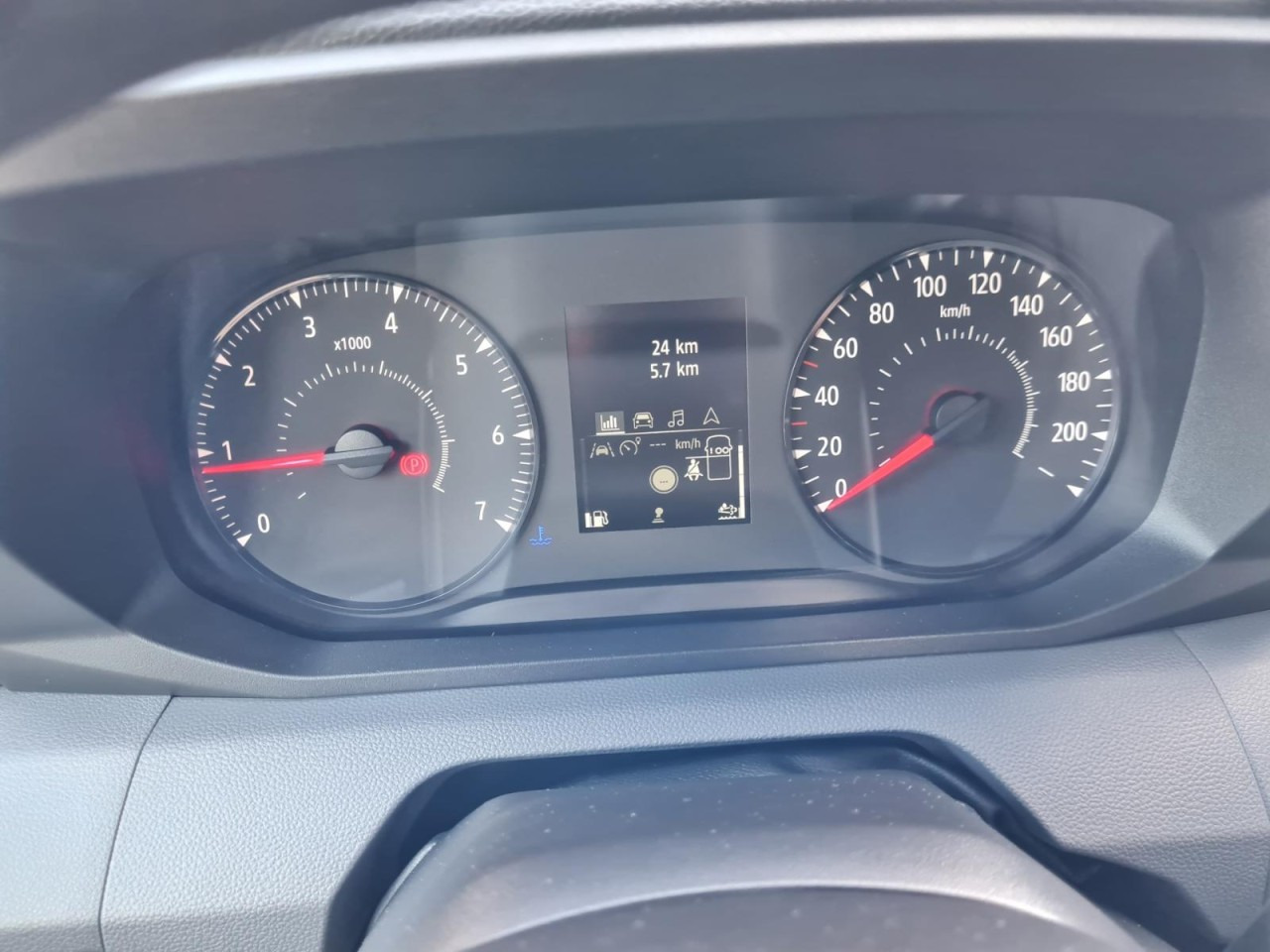 Autoutilitară basculantă Renault Master New 35 Kipper KLIMA NAVI/APP PDC LUFTFEDERUNG: Foto 11 Autoutilitară basculantă Renault Master New 35 Kipper KLIMA NAVI/APP PDC LUFTFEDERUNG: Foto 11