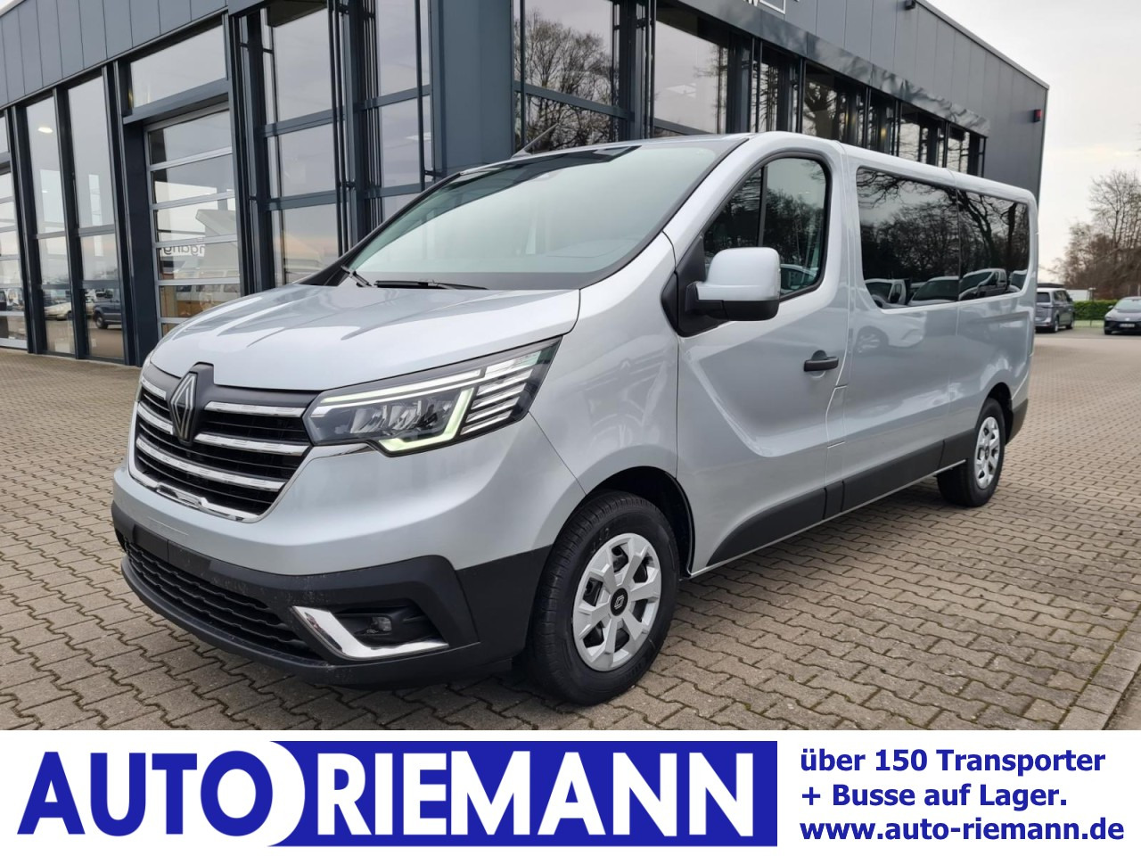 Renault Trafic Kombi 9-Sitze L2 Grand Equilibre KLIMA TEMPOMAT - Microbuz, Transport persoane: Foto 1 Renault Trafic Kombi 9-Sitze L2 Grand Equilibre KLIMA TEMPOMAT - Microbuz, Transport persoane: Foto 1