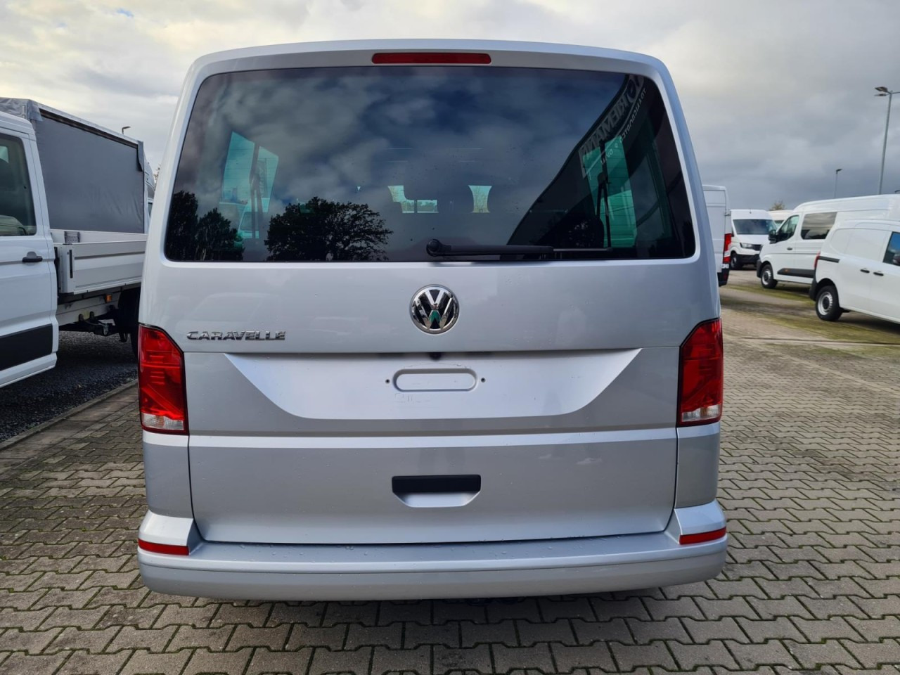 VW Volkswagen T6.1 Caravelle TDI lang 9 Sitzer 2 Schiebetüren Trendl. - Microbuz, Transport persoane: Foto 5 VW Volkswagen T6.1 Caravelle TDI lang 9 Sitzer 2 Schiebetüren Trendl. - Microbuz, Transport persoane: Foto 5