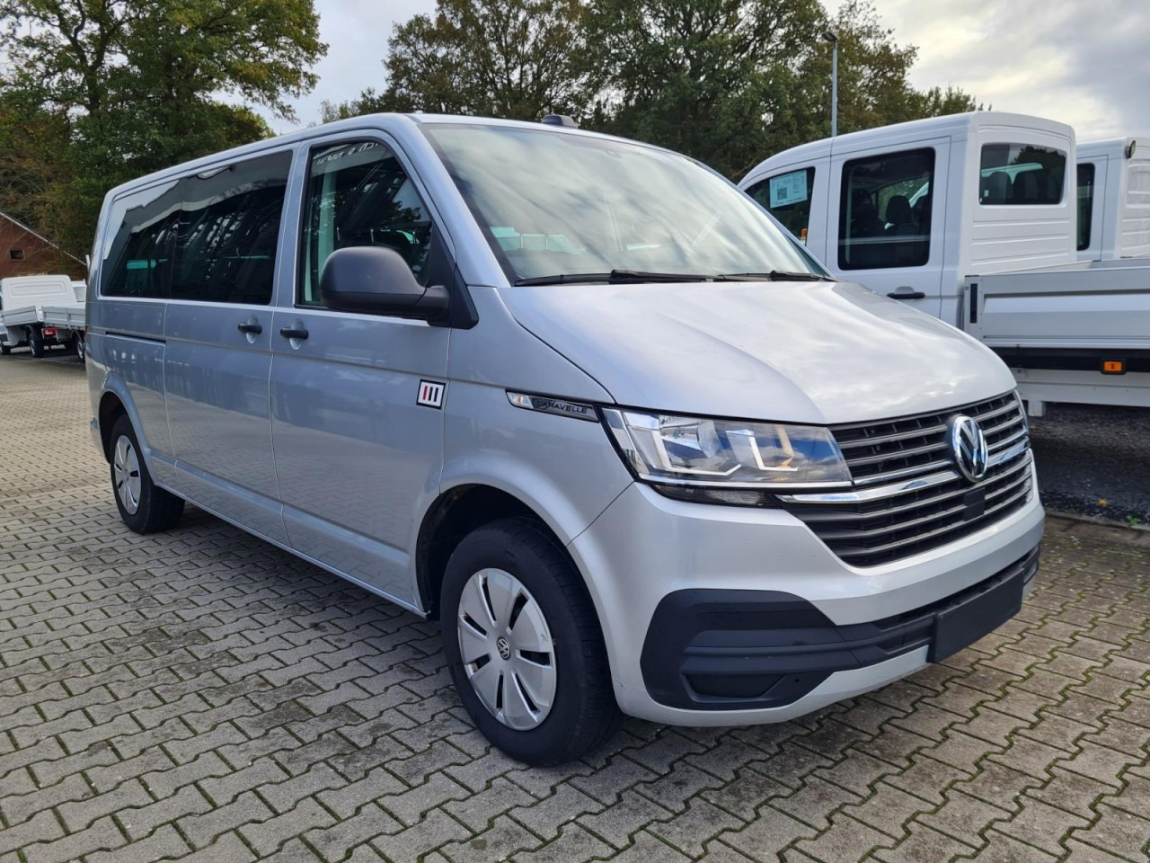 VW Volkswagen T6.1 Caravelle TDI lang 9 Sitzer 2 Schiebetüren Trendl. - Microbuz, Transport persoane: Foto 3 VW Volkswagen T6.1 Caravelle TDI lang 9 Sitzer 2 Schiebetüren Trendl. - Microbuz, Transport persoane: Foto 3