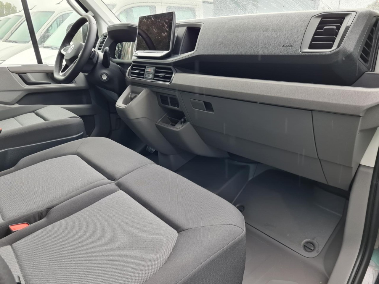 Volkswagen Crafter 35 Kasten L4H3 AG AHK ERGO LED PDC TEMPOMAT - Dubă: Foto 5 Volkswagen Crafter 35 Kasten L4H3 AG AHK ERGO LED PDC TEMPOMAT - Dubă: Foto 5