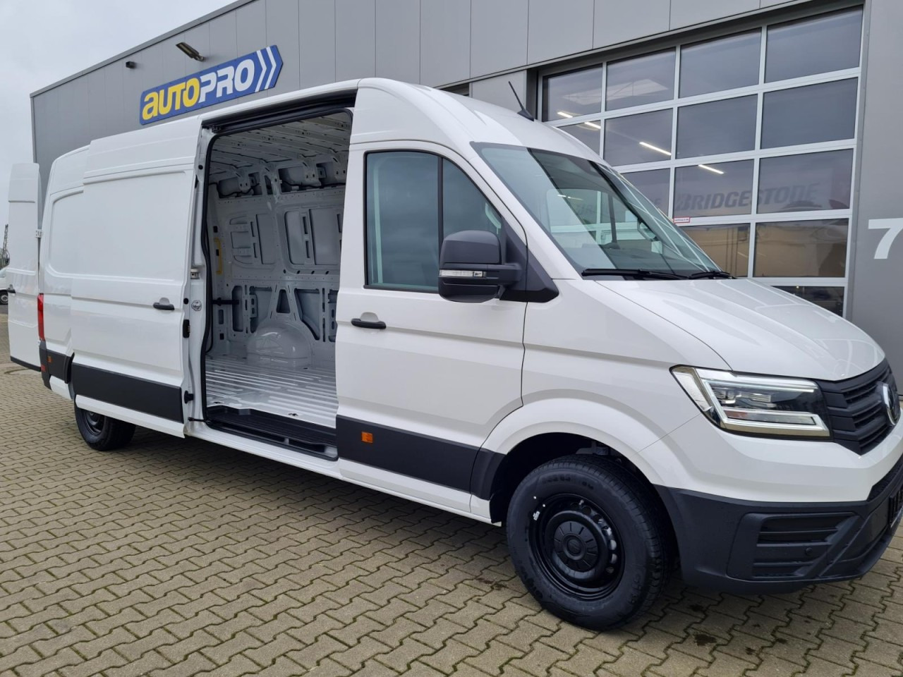 Dubă Volkswagen Crafter 35 Kasten Maxi L4H3 AG ERGO LED TEMPOMAT: Foto 6 Dubă Volkswagen Crafter 35 Kasten Maxi L4H3 AG ERGO LED TEMPOMAT: Foto 6