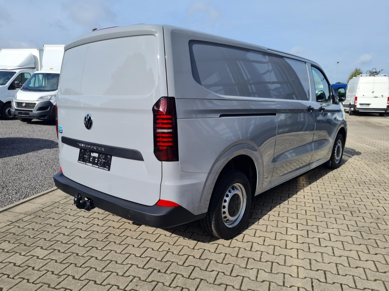 Volkswagen T7 Kasten AG L2 lang AHK KLIMA KAMERA LED TEMPOMAT - Autoutilitară compactă: Foto 4 Volkswagen T7 Kasten AG L2 lang AHK KLIMA KAMERA LED TEMPOMAT - Autoutilitară compactă: Foto 4