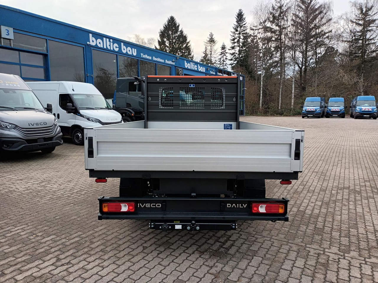 Iveco Daily 35S16H3.0Y *3,5m Pritsche *KLIMA*AHK*RA... - Autoutilitară cu platformă: Foto 5 Iveco Daily 35S16H3.0Y *3,5m Pritsche *KLIMA*AHK*RA... - Autoutilitară cu platformă: Foto 5