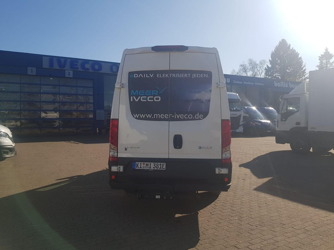 Iveco Daily 38S14E V Rückfahrkamera, AHK mit 3,5t, ... - Dubă, Autoutilitară electrică: Foto 5 Iveco Daily 38S14E V Rückfahrkamera, AHK mit 3,5t, ... - Dubă, Autoutilitară electrică: Foto 5