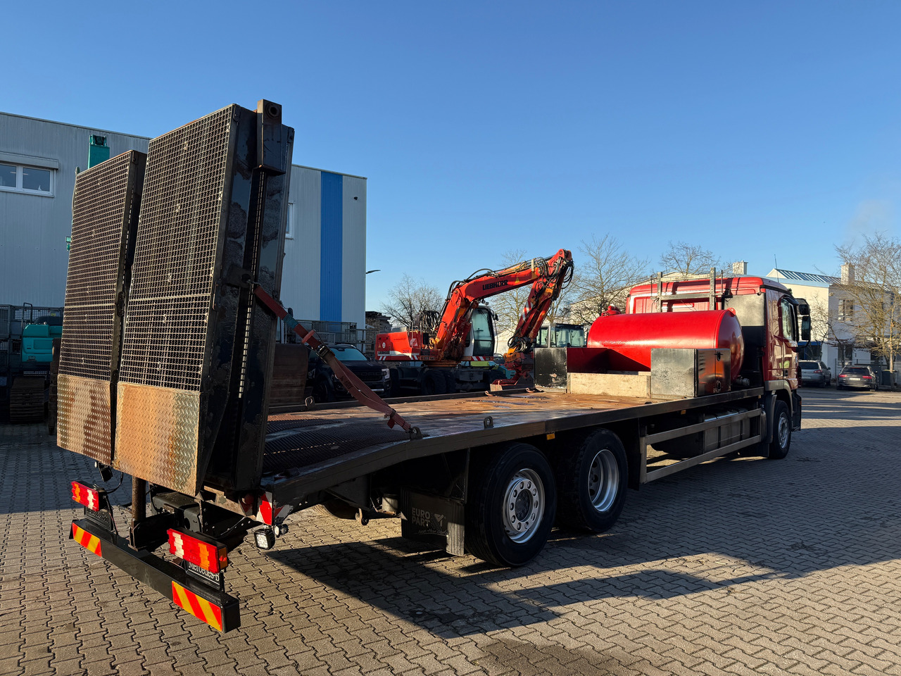 Mercedes-Benz 2541 Actros Baumaschinentransporter - Camion transport auto: Foto 4 Mercedes-Benz 2541 Actros Baumaschinentransporter - Camion transport auto: Foto 4