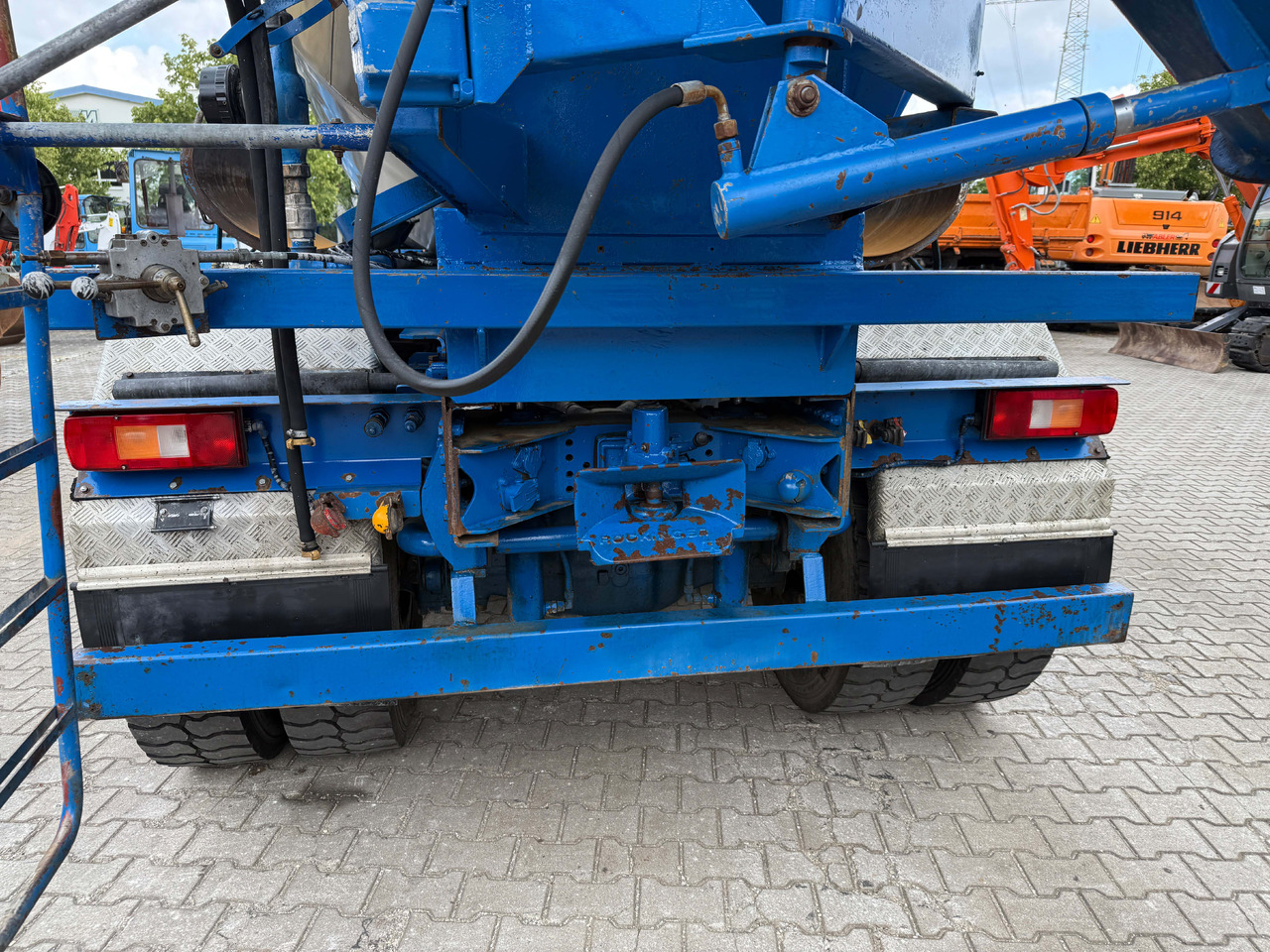 Volvo FM420 Wechselsystem Kipper Betonmischer - Autobetonieră: Foto 5 Volvo FM420 Wechselsystem Kipper Betonmischer - Autobetonieră: Foto 5