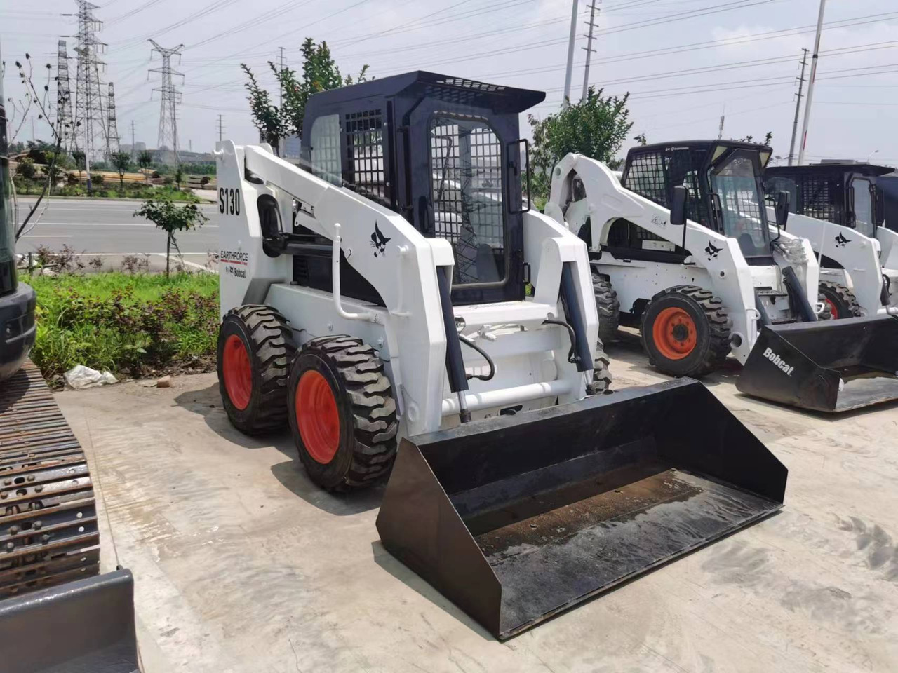 Bobcat S130 - Mini încărcător: Foto 1 Bobcat S130 - Mini încărcător: Foto 1