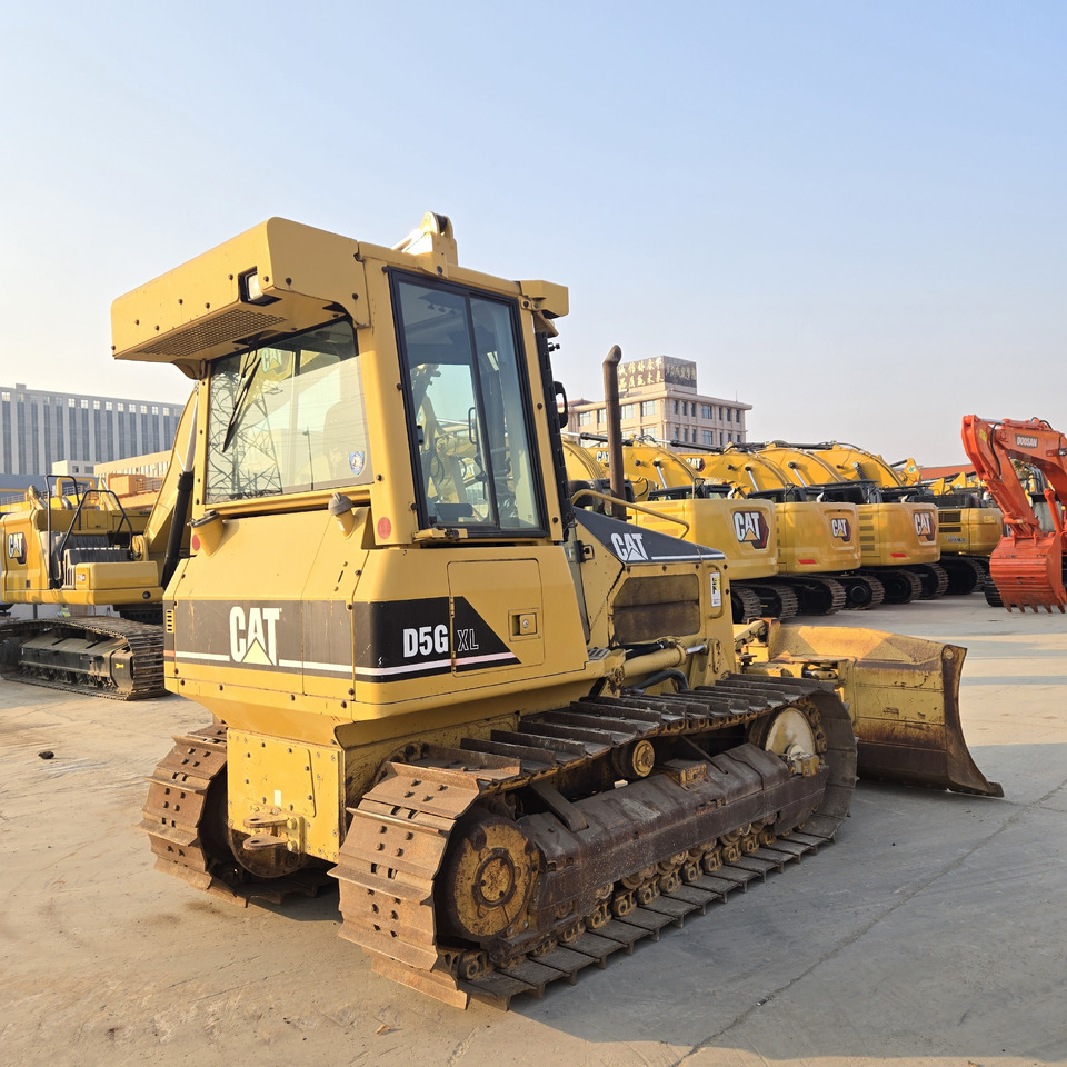 CATERPILLAR D5G - Buldozer: Foto 4 CATERPILLAR D5G - Buldozer: Foto 4