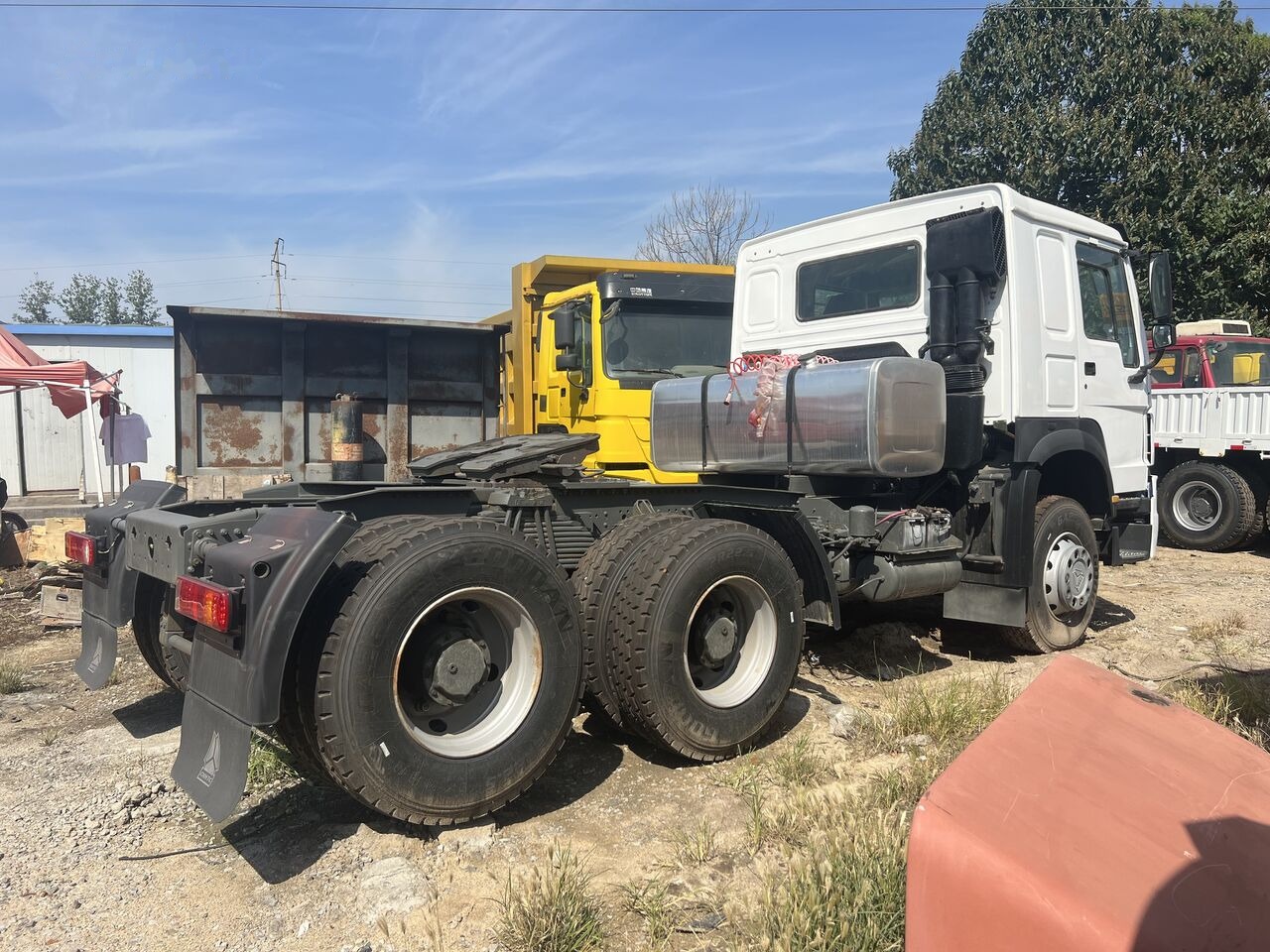 Howo 6x4 - Cap tractor: Foto 5 Howo 6x4 - Cap tractor: Foto 5