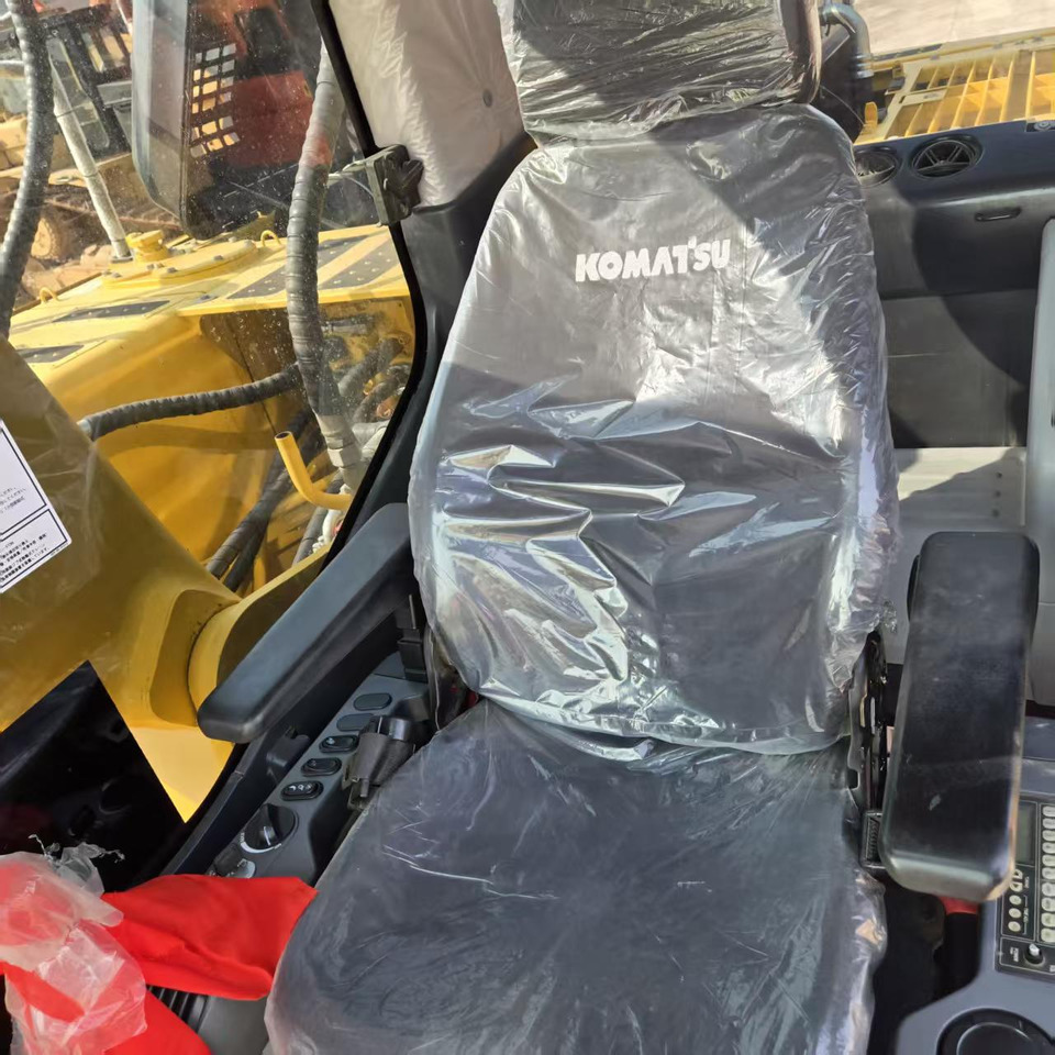 Excavator KOMATSU PC210: Foto 11 Excavator KOMATSU PC210: Foto 11