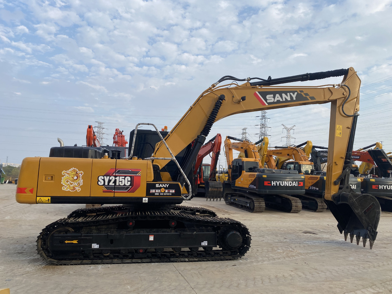 SANY SY215C - Excavator: Foto 1 SANY SY215C - Excavator: Foto 1