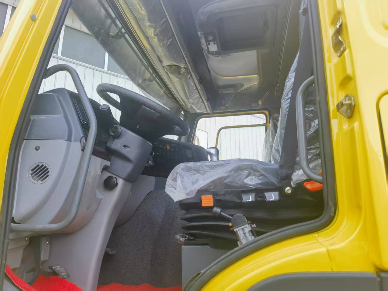 Sinotruk HOWO 371 Dump truck - Camion basculantă: Foto 5 Sinotruk HOWO 371 Dump truck - Camion basculantă: Foto 5