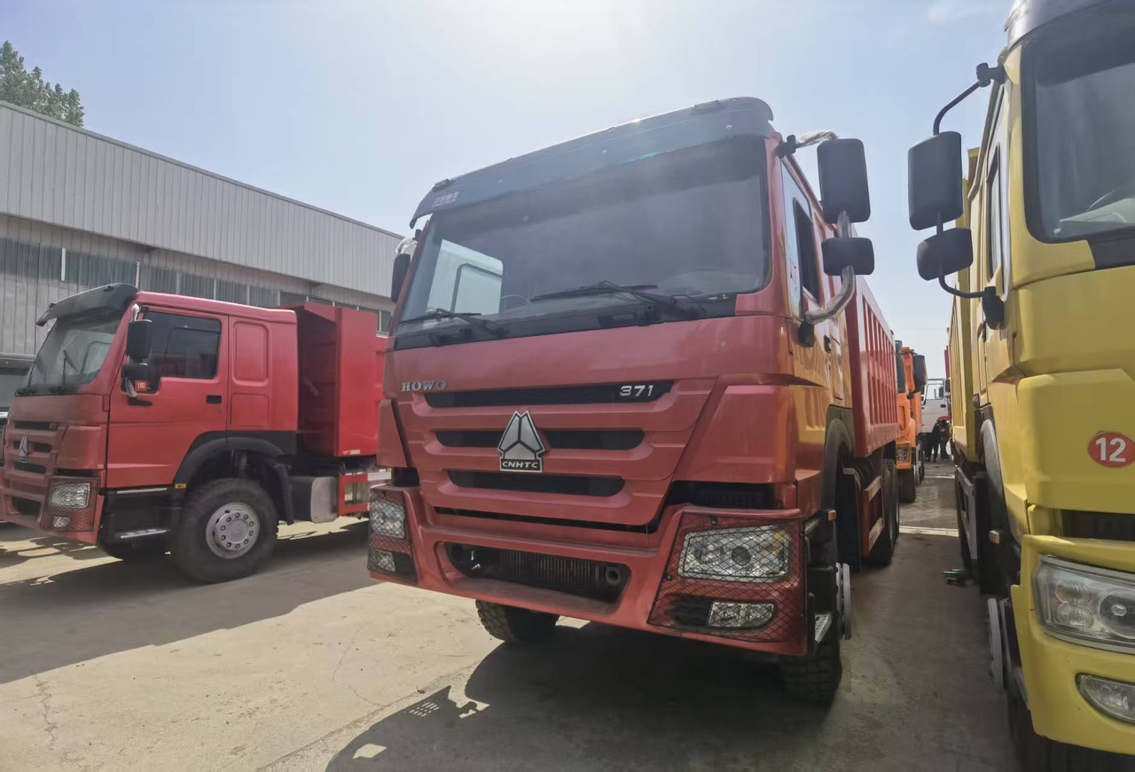 Sinotruk HOWO371Dump truck - Camion basculantă: Foto 2 Sinotruk HOWO371Dump truck - Camion basculantă: Foto 2