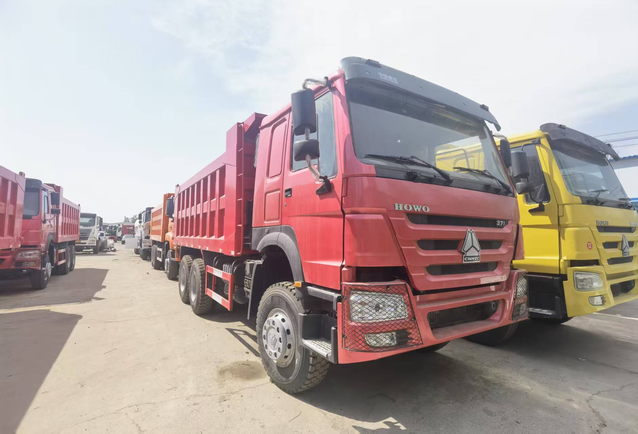 Sinotruk HOWO371Dump truck - Camion basculantă: Foto 3 Sinotruk HOWO371Dump truck - Camion basculantă: Foto 3