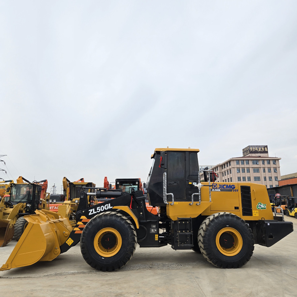 XCMG ZL50GL - Încărcător frontal pe pneuri: Foto 1 XCMG ZL50GL - Încărcător frontal pe pneuri: Foto 1