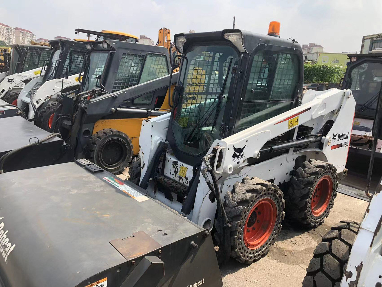 BOBCAT S550 - Mini încărcător: Foto 1 BOBCAT S550 - Mini încărcător: Foto 1