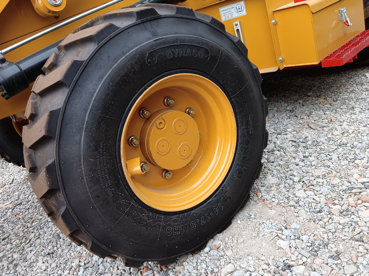 CAT 420F2 100% NEW - Buldoexcavator: Foto 4 CAT 420F2 100% NEW - Buldoexcavator: Foto 4