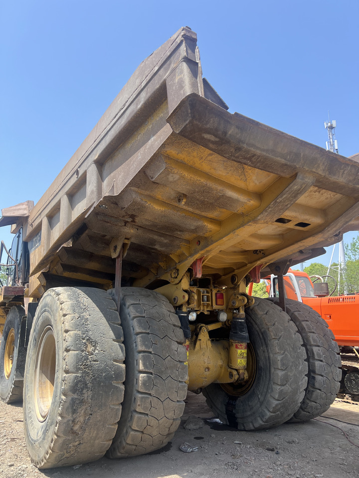 CAT 773F MINING DUMP TRUCK - Camion minier: Foto 4 CAT 773F MINING DUMP TRUCK - Camion minier: Foto 4