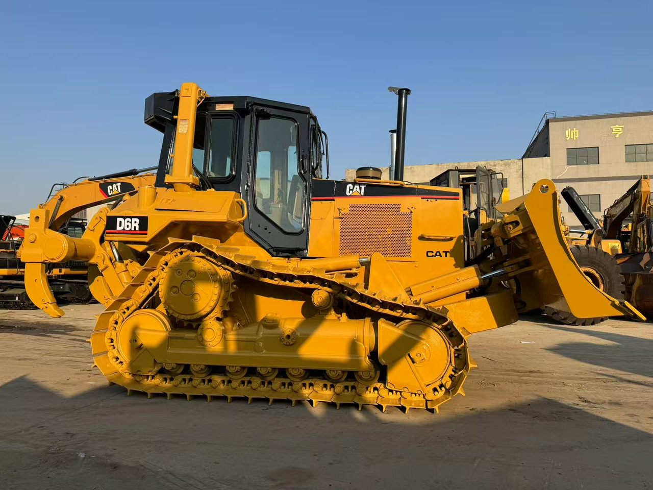 CAT D6R - Buldozer: Foto 4 CAT D6R - Buldozer: Foto 4