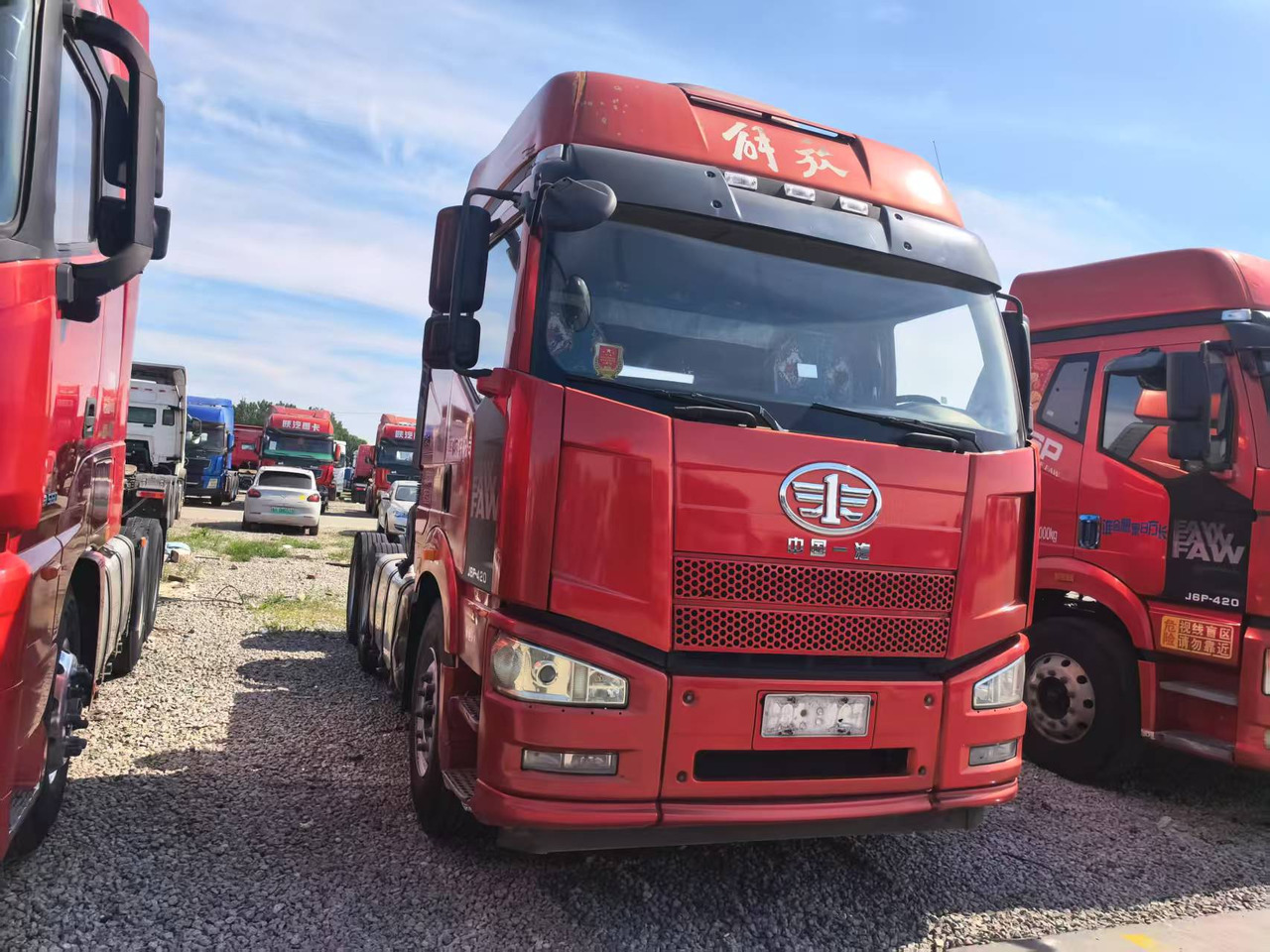 FAW JIEFANG - Cap tractor: Foto 2 FAW JIEFANG - Cap tractor: Foto 2