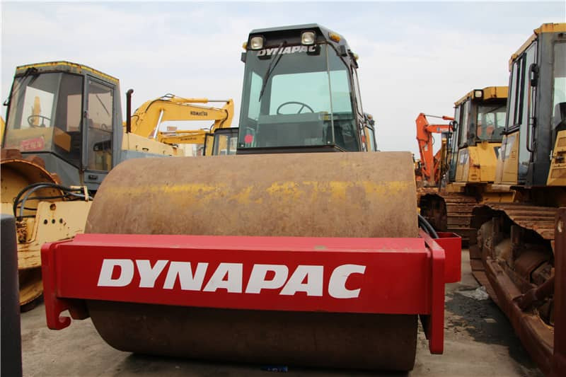 DYNAPAC CA301D - Cilindru compactor pentru asfalt: Foto 2 DYNAPAC CA301D - Cilindru compactor pentru asfalt: Foto 2