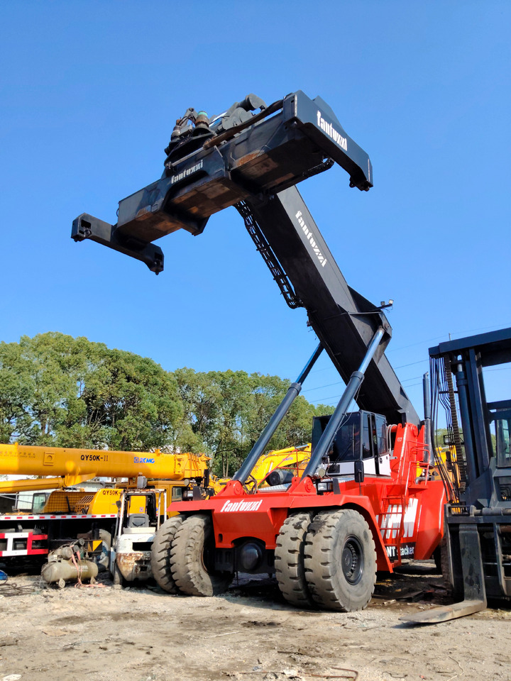 FANTUZZI CS45KM - Reach stacker: Foto 4 FANTUZZI CS45KM - Reach stacker: Foto 4