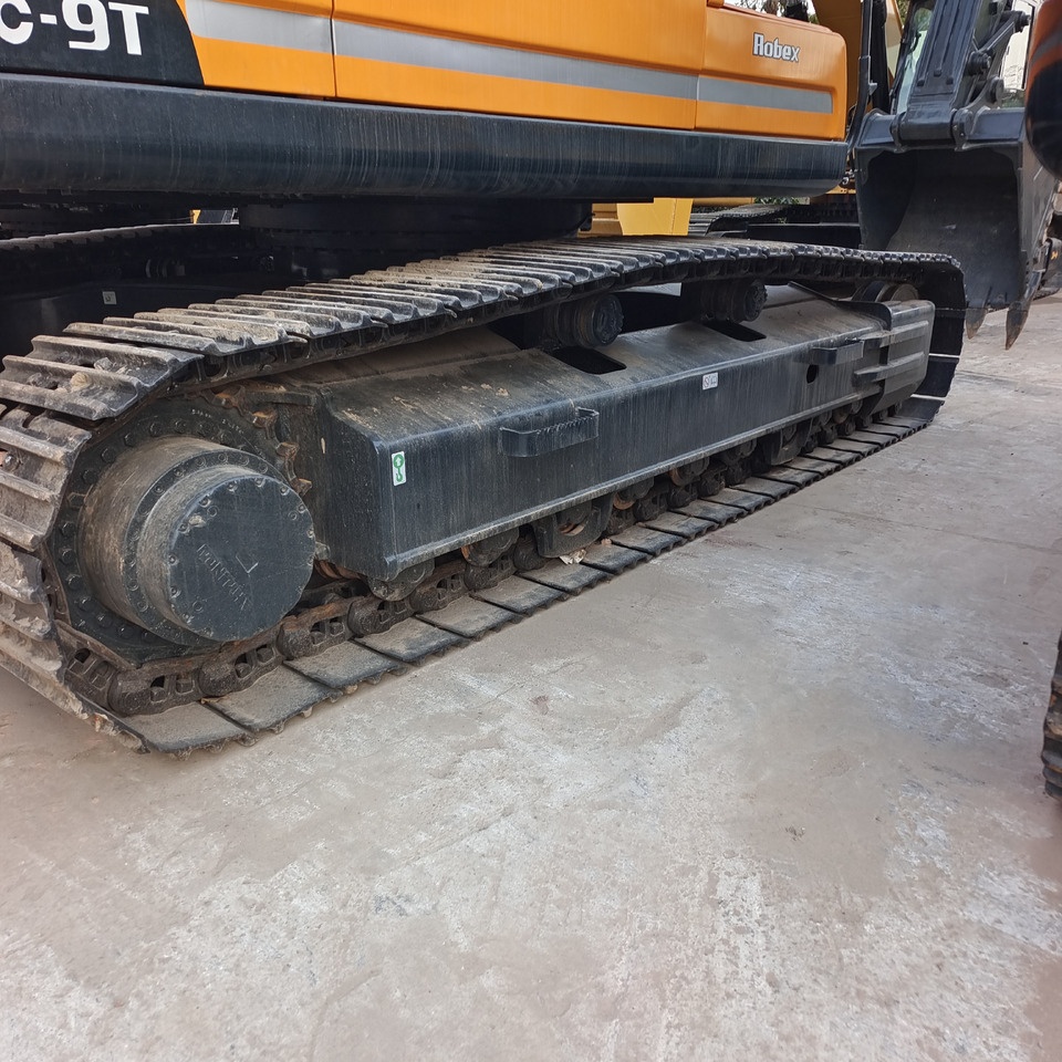 HYUNDAI 305LC-9T 305LC-9S - Excavator pe şenile: Foto 3 HYUNDAI 305LC-9T 305LC-9S - Excavator pe şenile: Foto 3