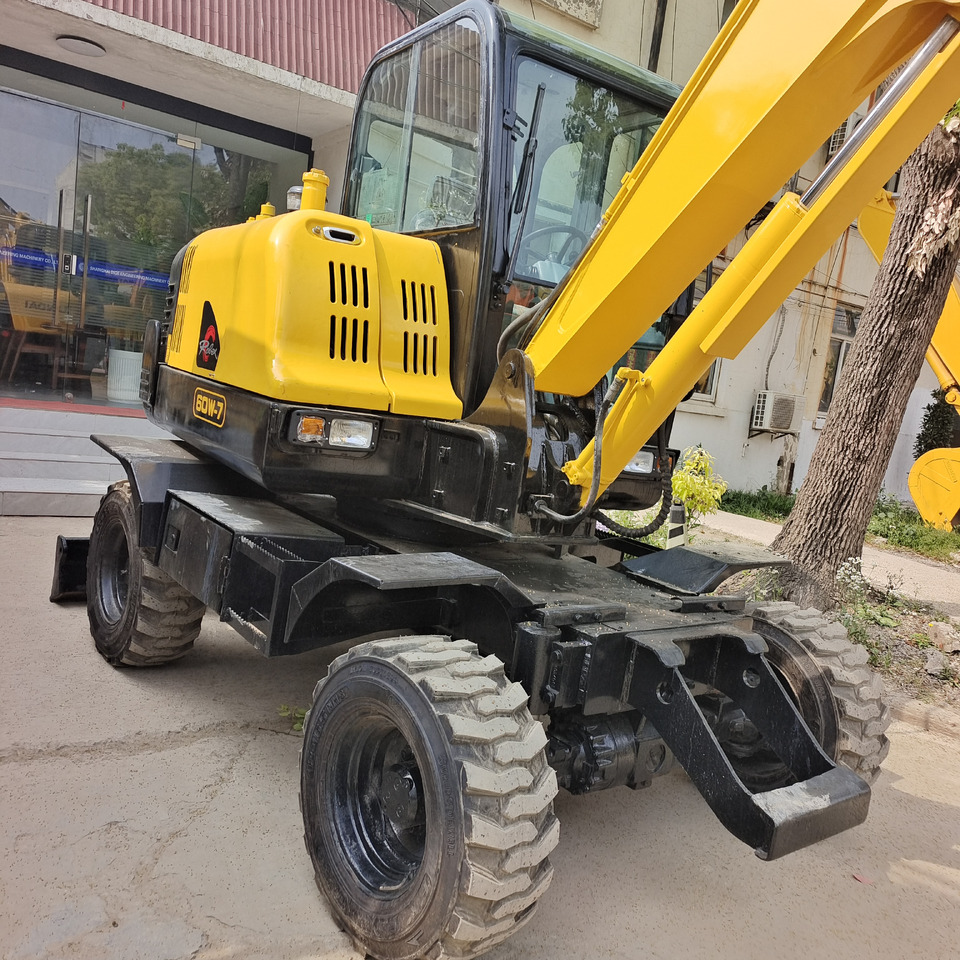 HYUNDAI R60W-7 - Excavator pe roţi: Foto 3 HYUNDAI R60W-7 - Excavator pe roţi: Foto 3