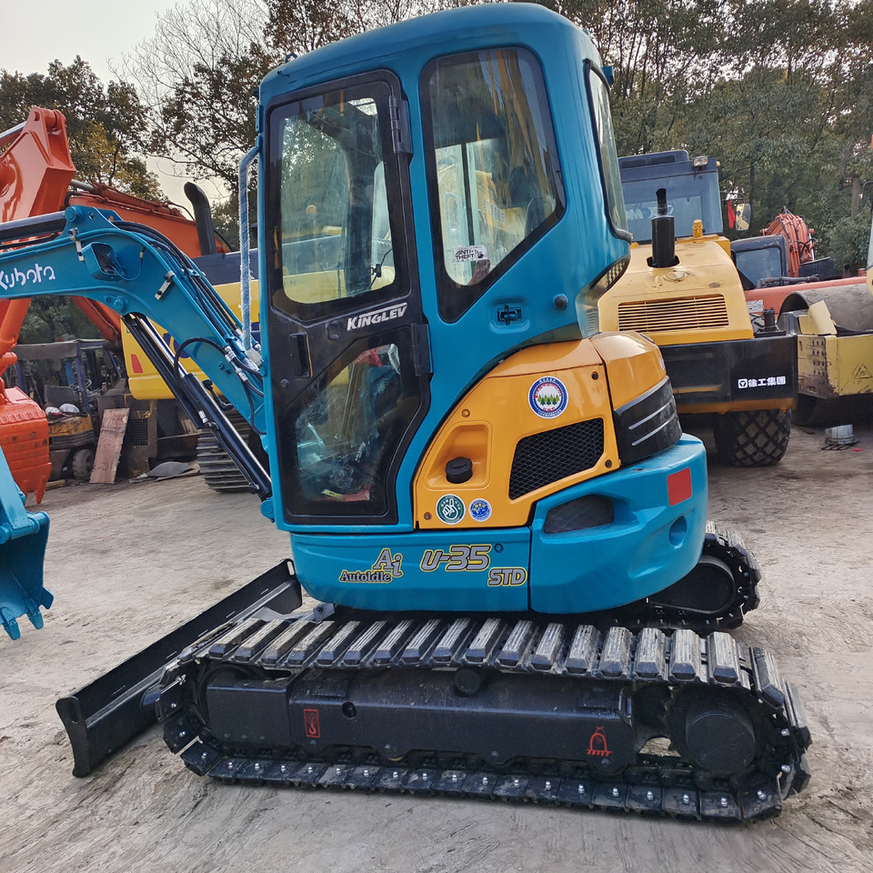KUBOTA U35 WITH RUBBER TRACK - Mini excavator: Foto 1 KUBOTA U35 WITH RUBBER TRACK - Mini excavator: Foto 1